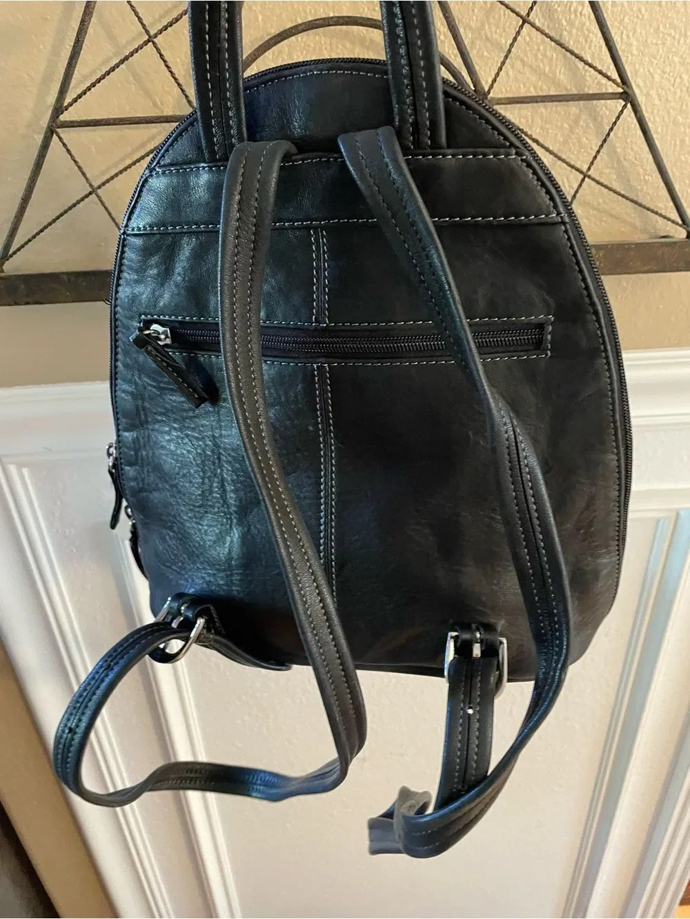 Tignanello Black Leather Women’s Backpack
